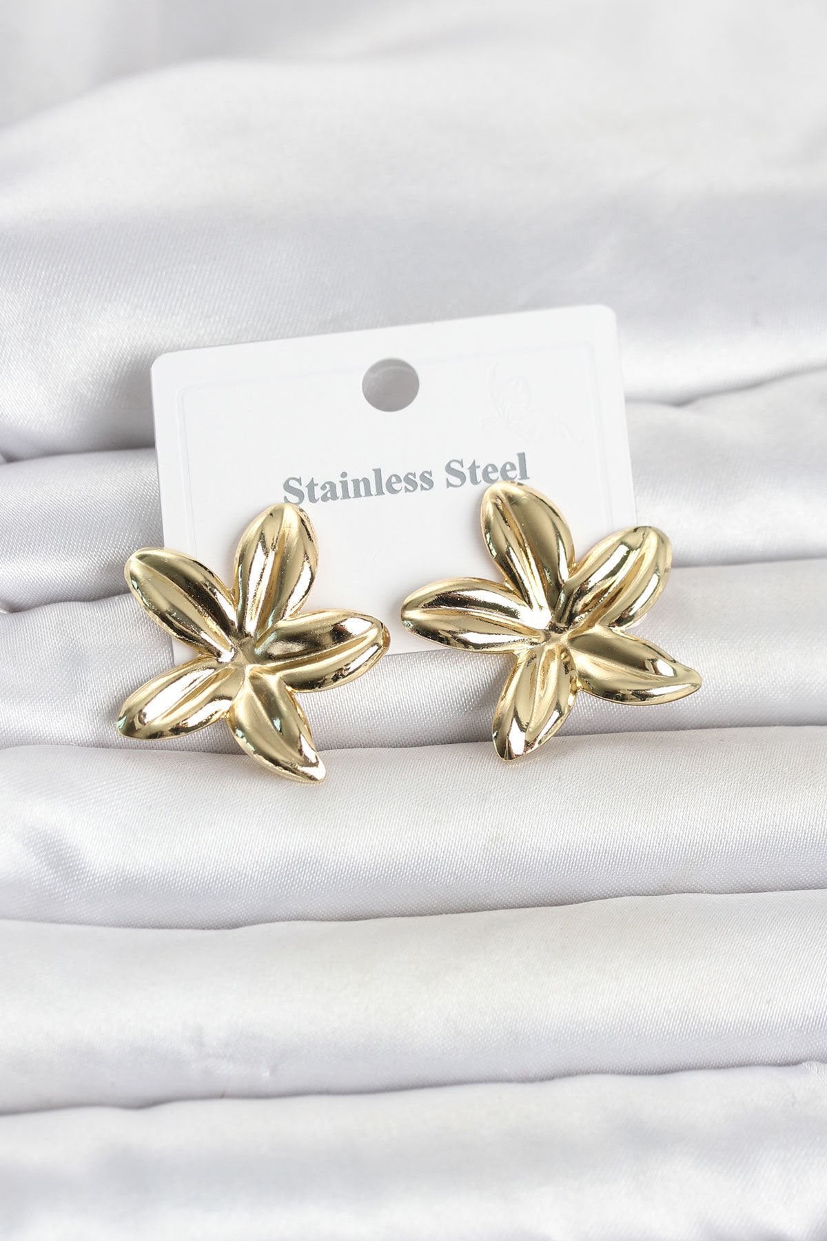 316L Çelik Gold Renk Lotus Çiçeği Model Kadın Küpe