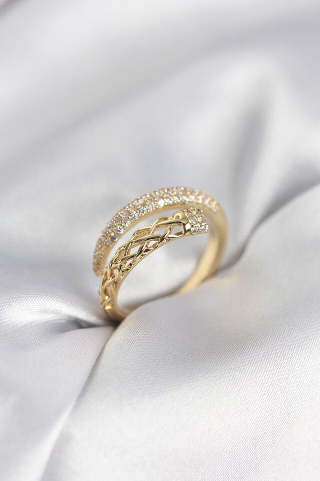 Gold Renk Zirkon Taşlı Sarmal Kadın Yüzük