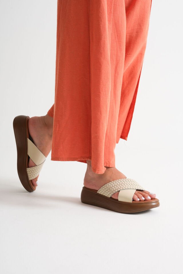 Bej Hakiki Deri Terlik TR31MY53H