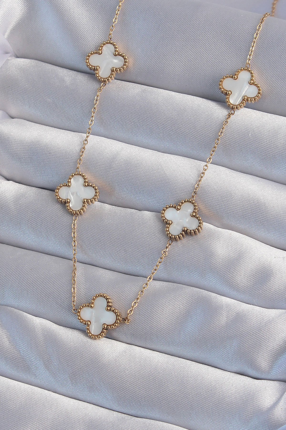 316L Çelik Gold Renk Beyaz Sedefli Yonca Kolye