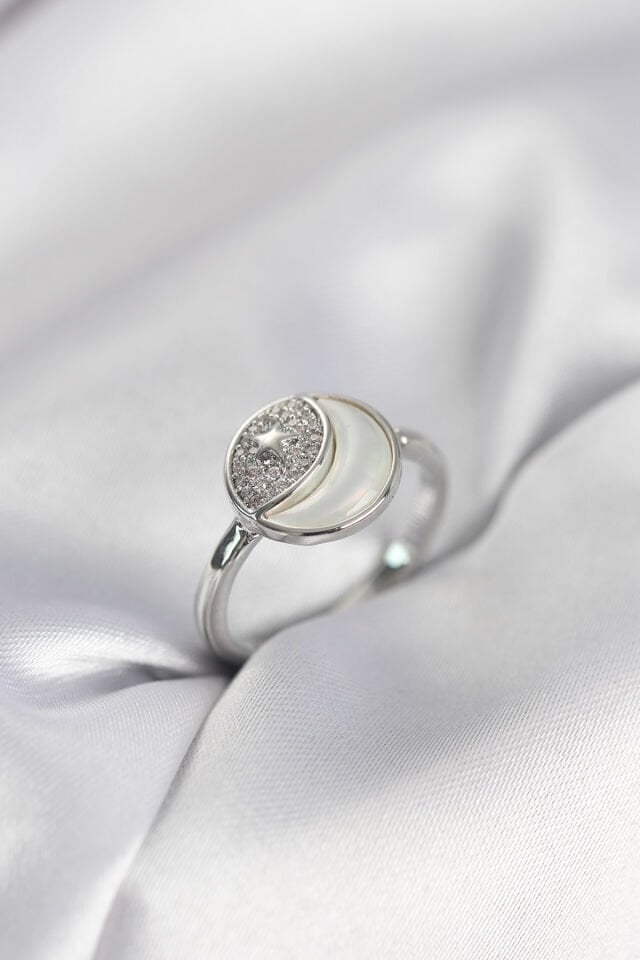 Ay Yıldız Model Gümüş Renk Zirkon Taşlı Kadın Yüzük