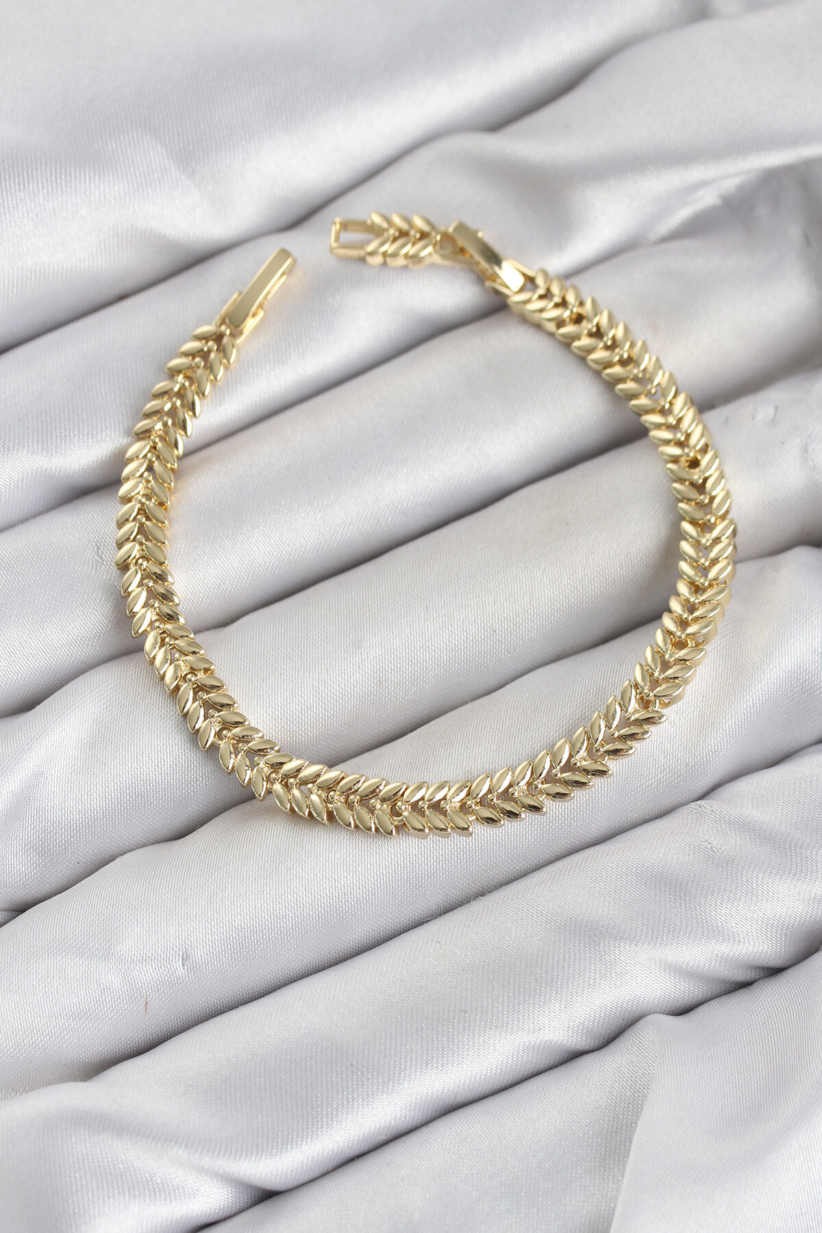 CM Başak Model Gold Renk Pirinç Kadın Bileklik