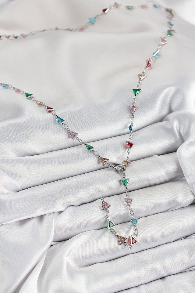 Pirinç Renkli Zirkon Taşlı Üçgen Model Gümüş Renk Kadın Y Kolye