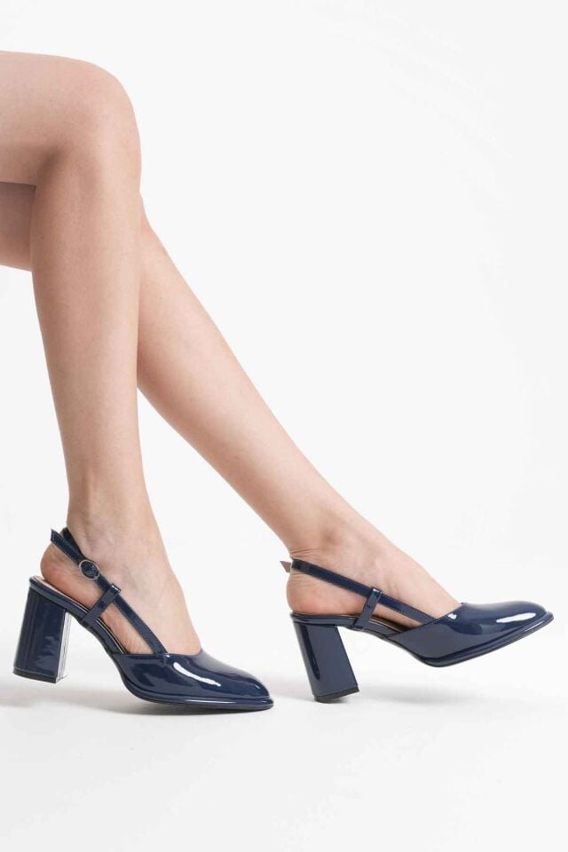 Lacivert Rugan Kadın Topuklu Ayakkabı TR18MS18C