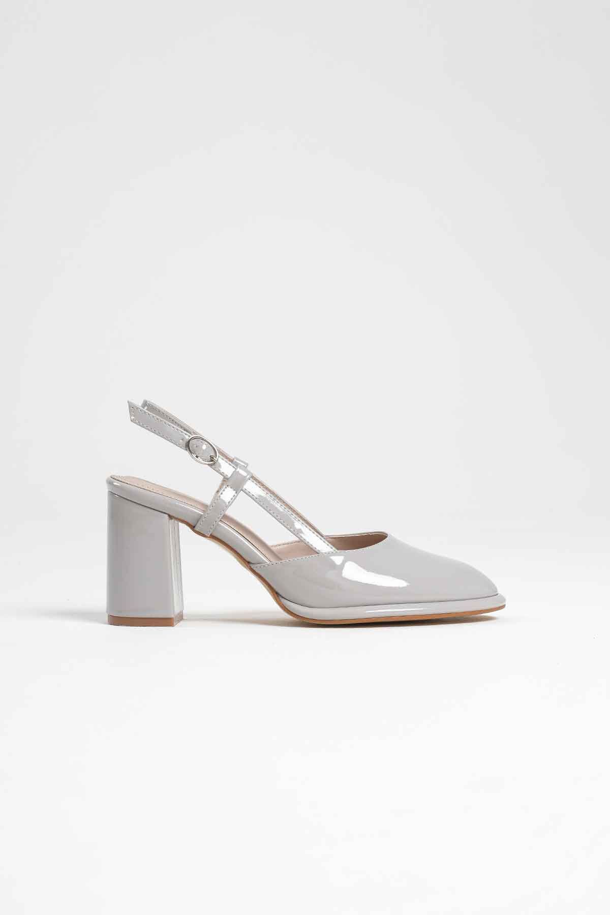 Gri Rugan Kadın Topuklu Ayakkabı TR18MS18D