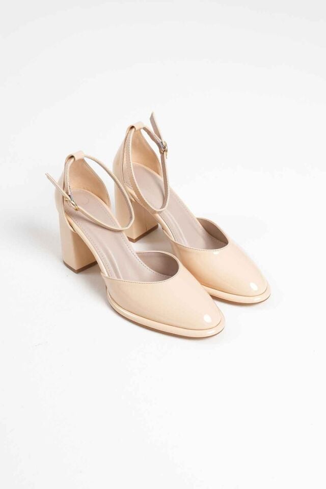 Açık Sarı Rugan Kadın Topuklu Ayakkabı TR18MS04B