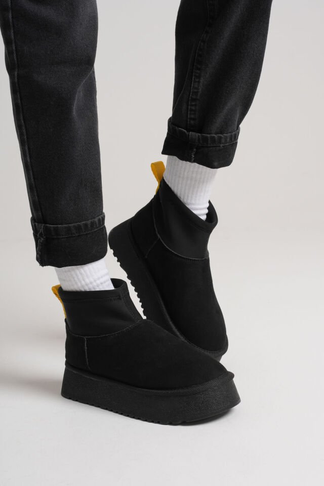 Kadın Siyah Kışlık İçi Kürklü Kalın Taban Bot TR04MK04A