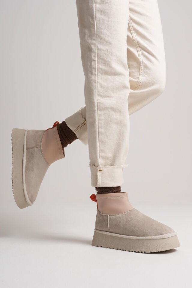 Kadın Bej Kışlık İçi Kürklü Kalın Taban Bot TR04MK04B