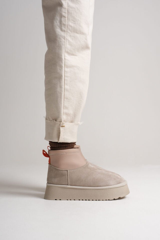 Kadın Bej Kışlık İçi Kürklü Kalın Taban Bot TR04MK04B