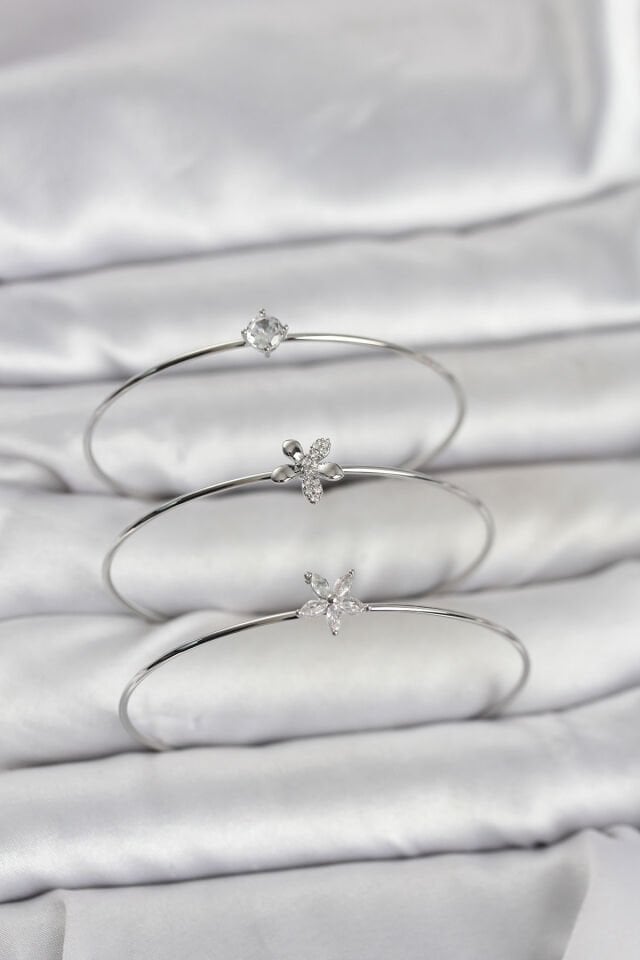 Gümüş Renk Zirkon Taşlı Pirinç 3'lü Kadın Bileklik Kombini