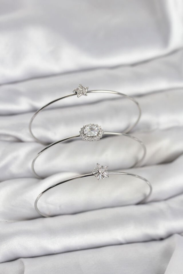 Zirkon Taşlı Gümüş Renk Tek Taş Model 3'lü Kadın Bileklik Kombini