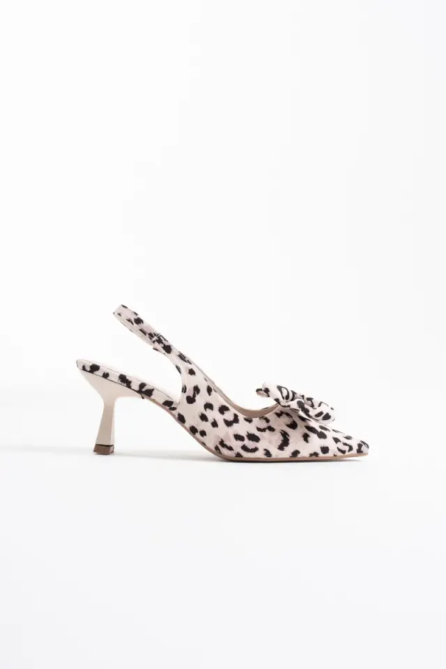 Bej Leopar Fiyonklu Kitten Topuklu Slingback Kadın Ayakkabı TR08MS24E