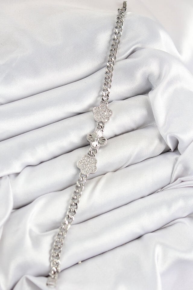 Pirinç Zirkon Taşlı Yonca Model Gümüş Renk Kadın Bileklik