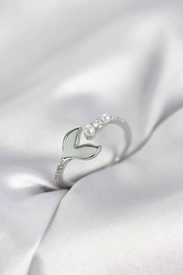 Gümüş Renk Balık Kuyruğu Model Kadın Yüzük