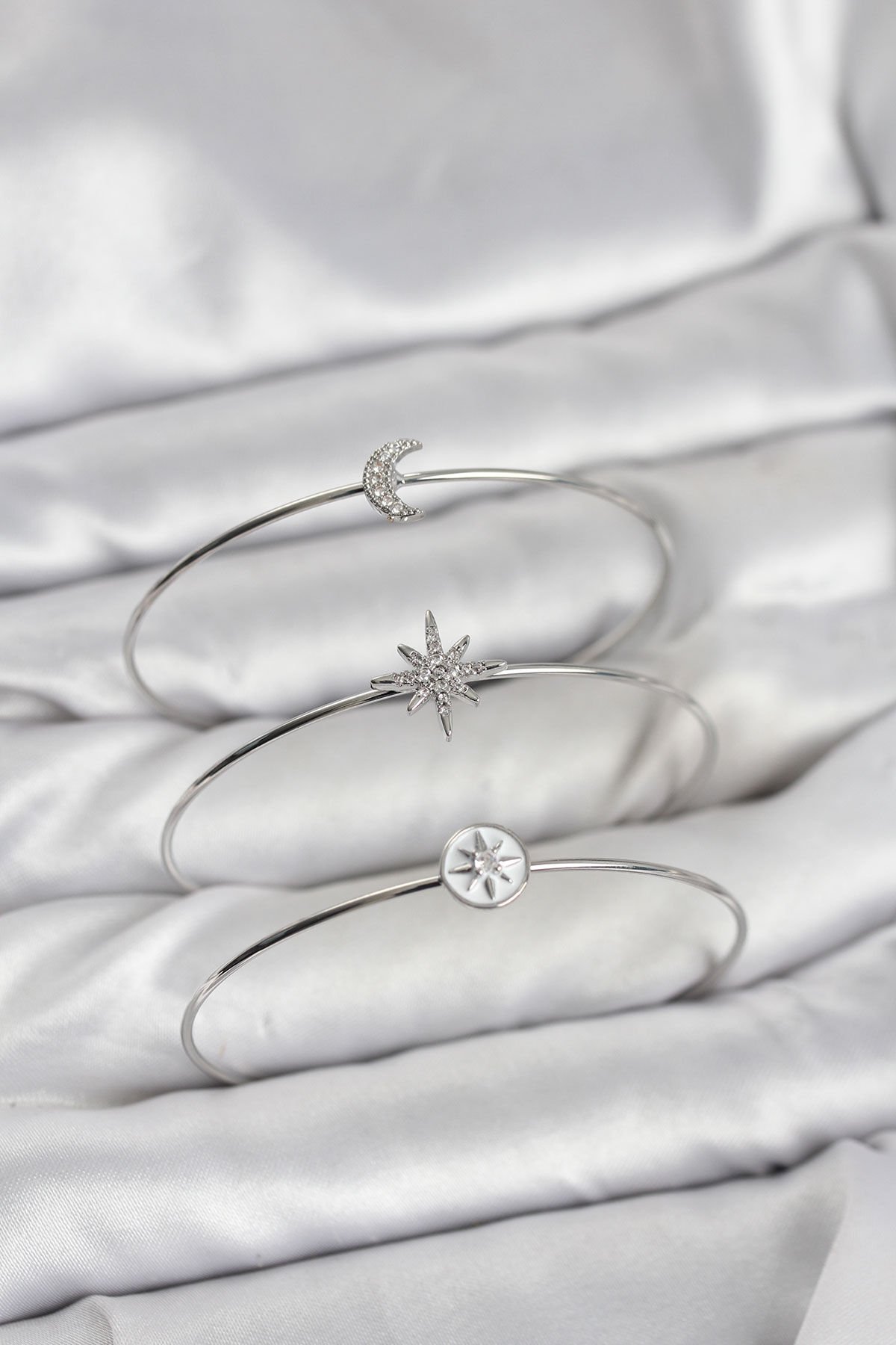 Gümüş Renk Zirkon Taşlı Kutup Yıldızı Model 3'lü Kadın Bileklik Kombini