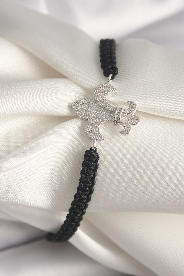 Pirinç Gümüş Renk Zirkon Taşlı Zambak Figür Asanrsörlü Makrome Model Kadın Bileklik