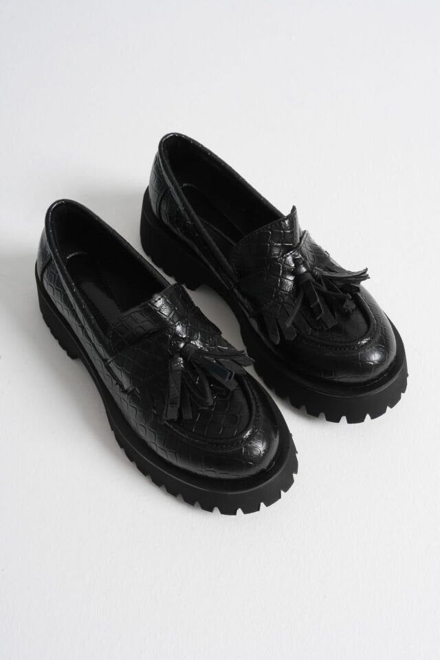 Kadın Günlük Siyah Kroko Baskılı Loafer Ayakkabı TR10MS03G
