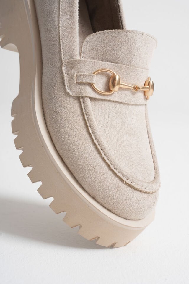 Toka Detaylı Bej Süet Günlük Loafer Ayakkabı TR10MS04D