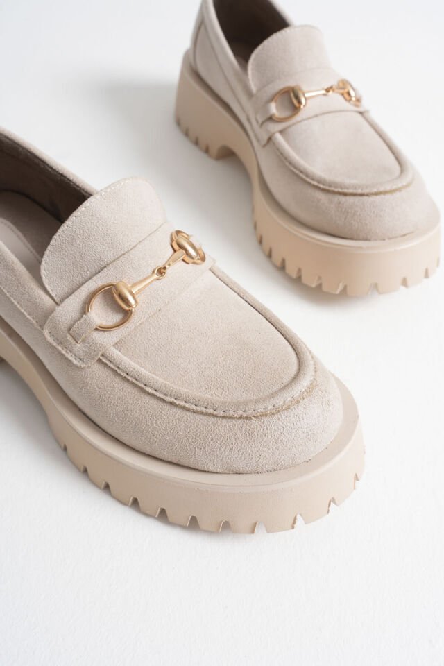 Toka Detaylı Bej Süet Günlük Loafer Ayakkabı TR10MS04D