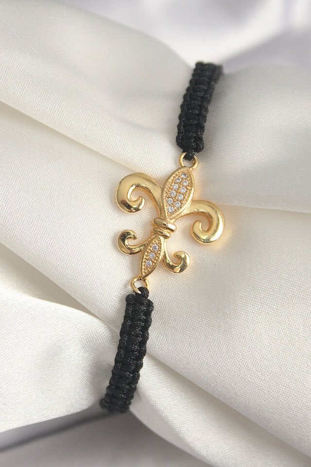 Pirinç Gold Renk Zirkon Taşlı Zambak Figür Asansörlü Makrome Model Kadın Bileklik