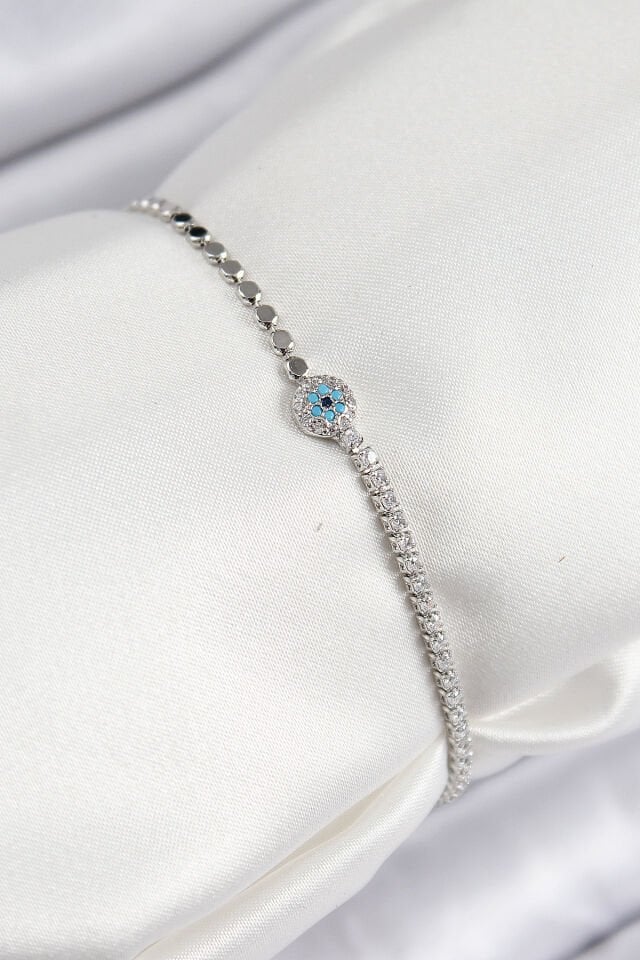 Pirinç Zirkon Taşlı Nazar Model Ezme Zincir Gümüş Renk Kadın Bileklik