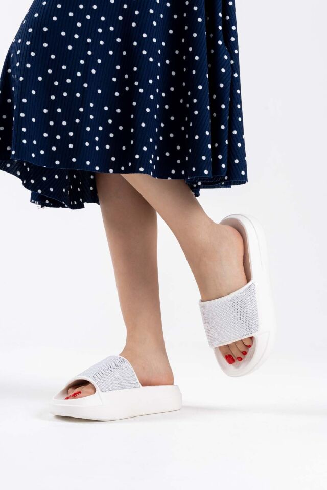 Kadın Taş Detaylı Yazlık Terlik TR42MY02C