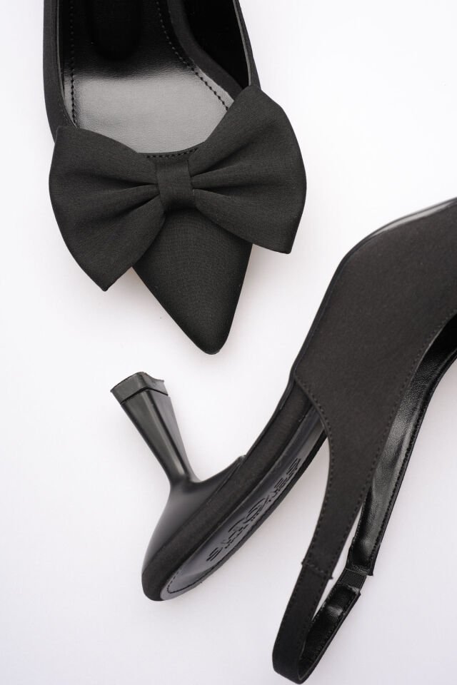 Siyah Fiyonklu Kitten Topuklu Slingback Kadın Ayakkabı TR08MS24A