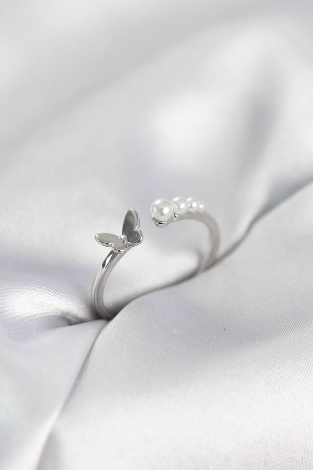 İncili Kelebek Model Gümüş Renk Pirinç Kadın Yüzük