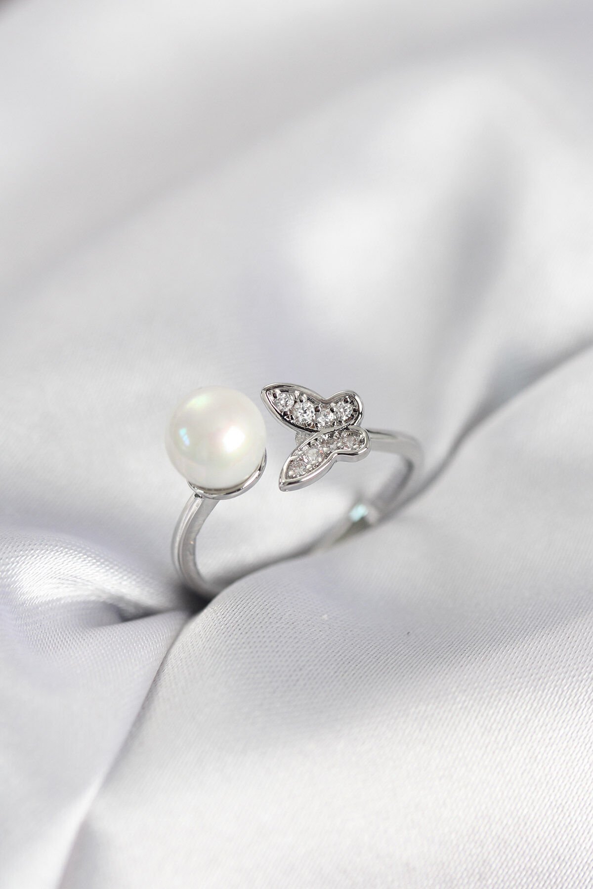 Kelebek İncili Model Gümüş Renk Zirkon Taşlı Kadın Yüzük