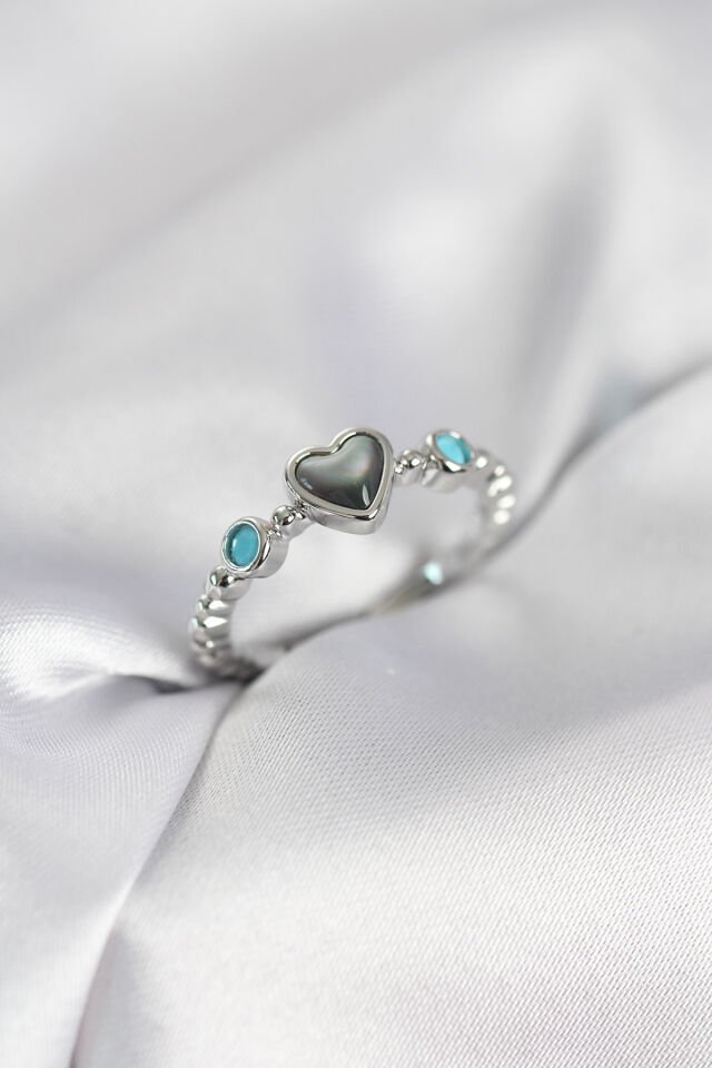 Gümüş Renk Hematit Taşlı Kadın Yüzük