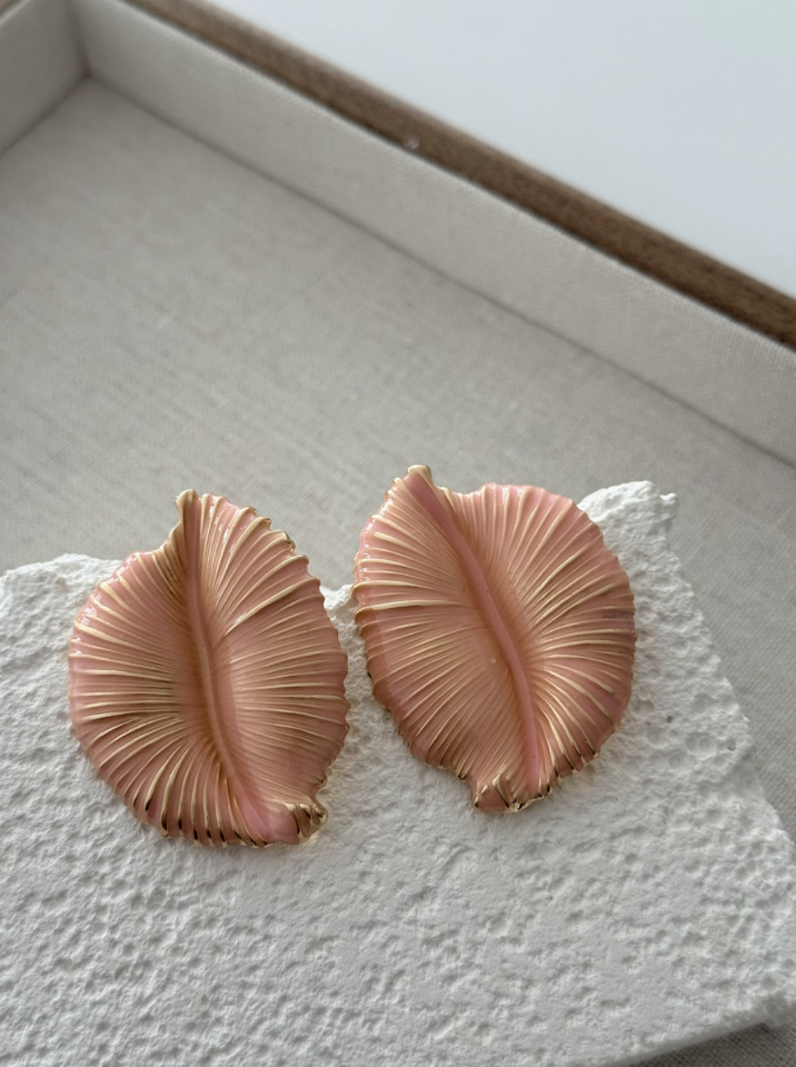 Mercan Leaf Küpe