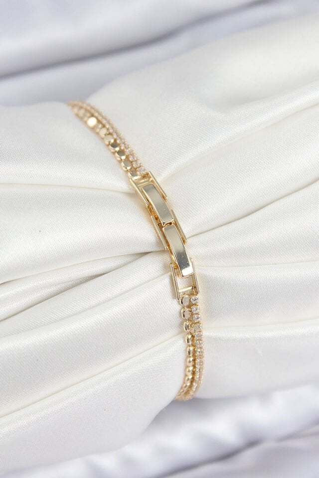 Pirinç Zirkon Taşlı Ezme Zincirli Sıralı Model Gold Renk Kadın Bilekilk