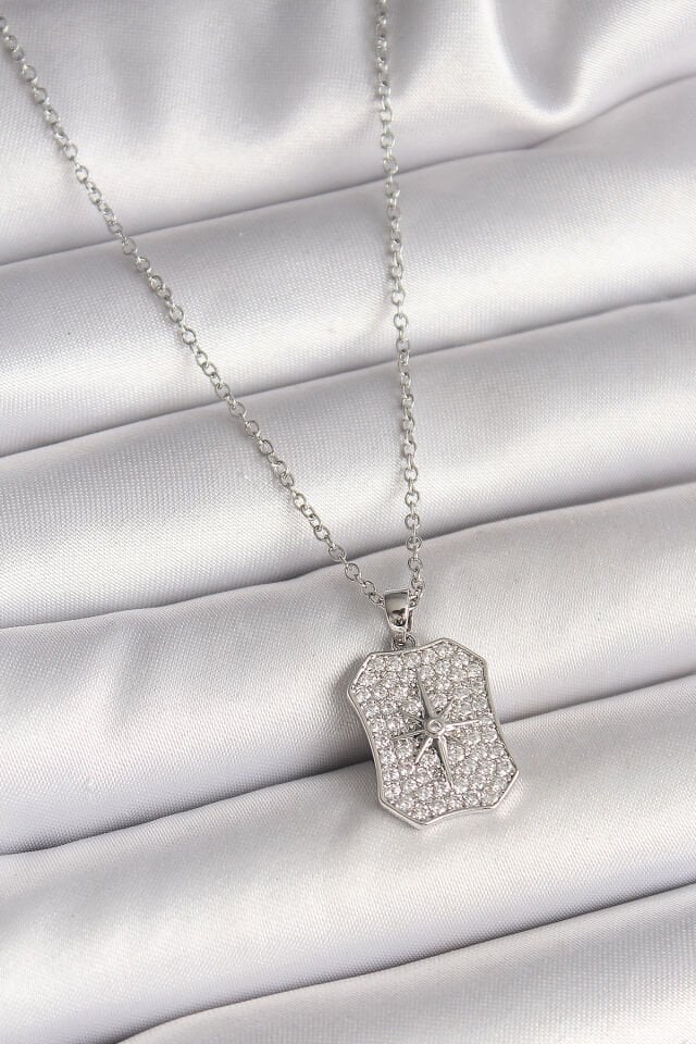 316L Çelik Gümüş Renk Zincir Zirkon Taşlı Kutup Yıldız İşlemeli Madalyon Model Kadın Kolye