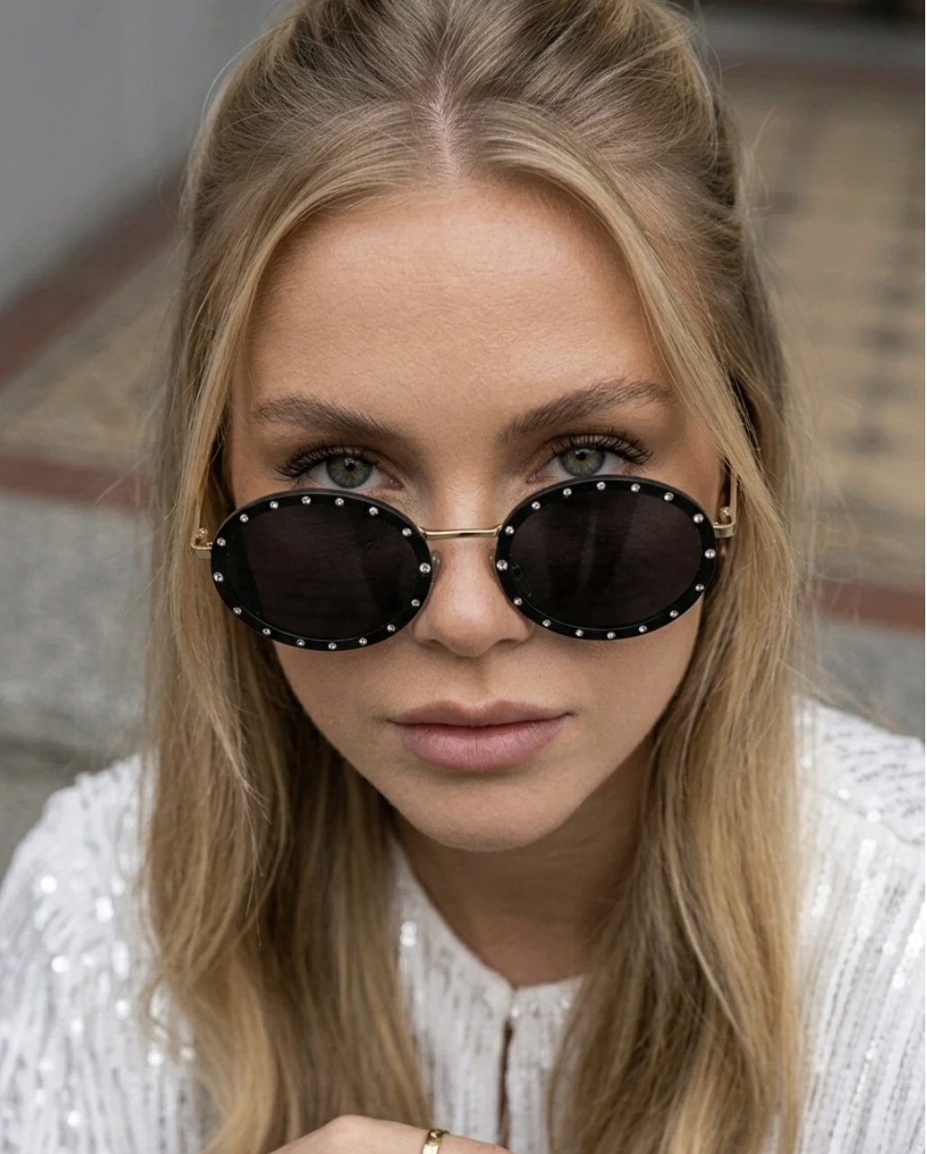 Taşlı Oval Jeweled Siyah Gümüş Taş Aksesuarlı Filtreli Siyah Güneş Gözlüğü