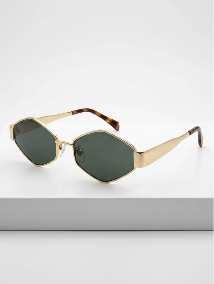 Calenia Baklava Geometrik Gold Çerçeveli  Ultra Hafif Uv400 Filtreli Güneş Gözlüğü