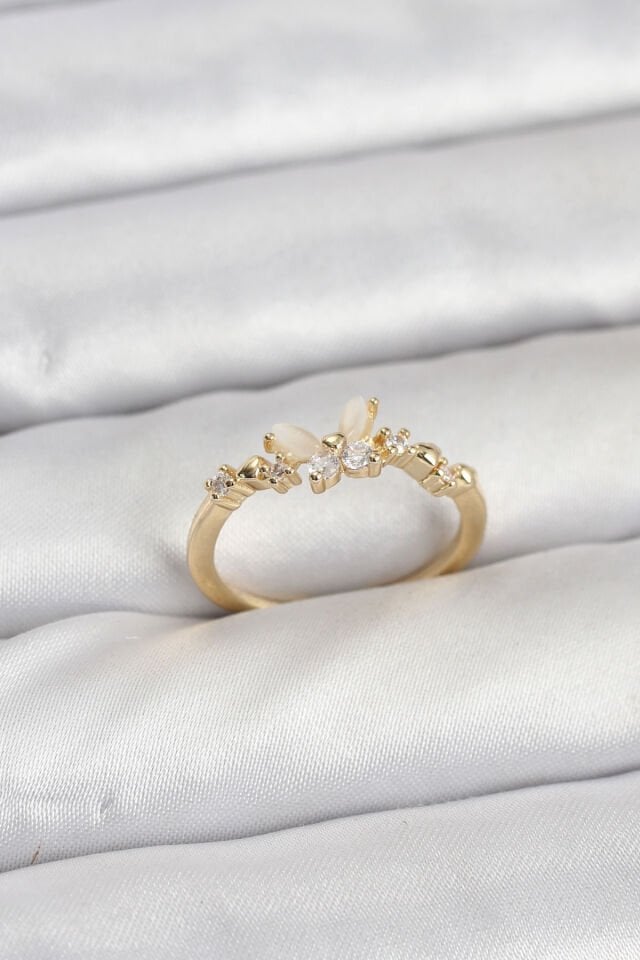 Kelebek Model Gold Renk Pirinç Kadın Yüzük