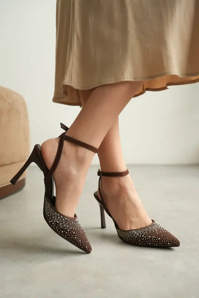 Kadın Acı Kahve Taşlı Topuklu Ayakkabı TR08MS22C