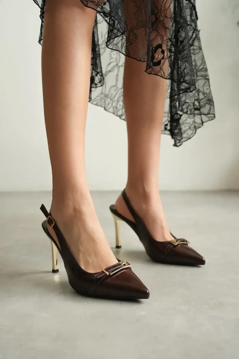 Kadın Acı Kahve Tokalı Topuklu Ayakkabı TR08MS34C