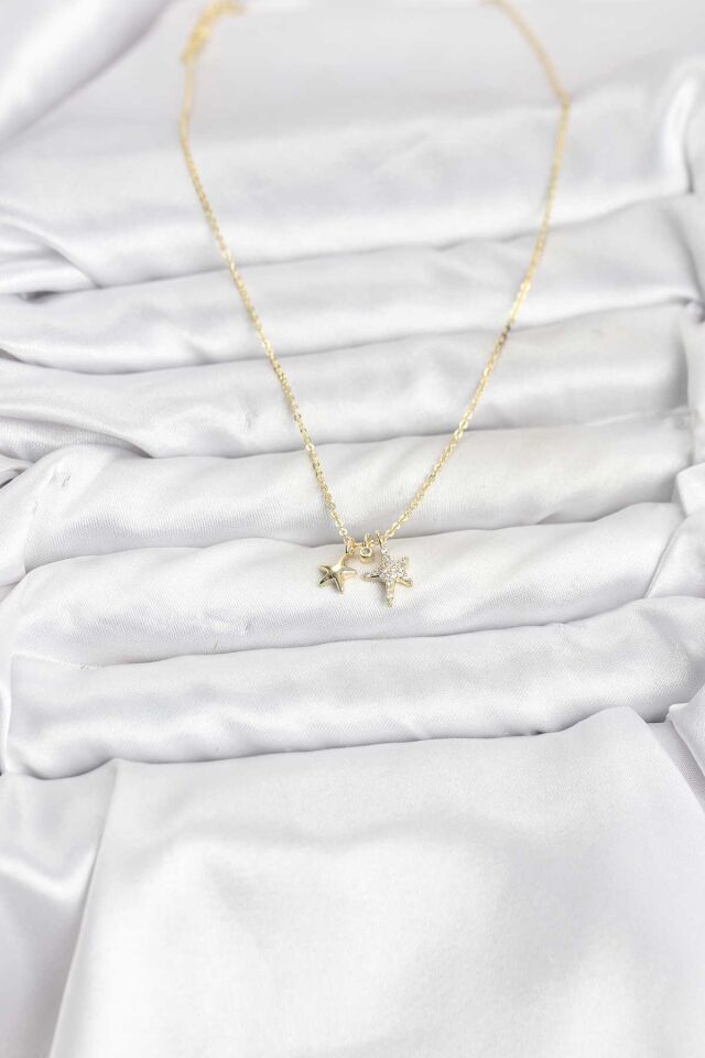 Pirinç Gold Renk Yıldız Minimal Kadın Kolye