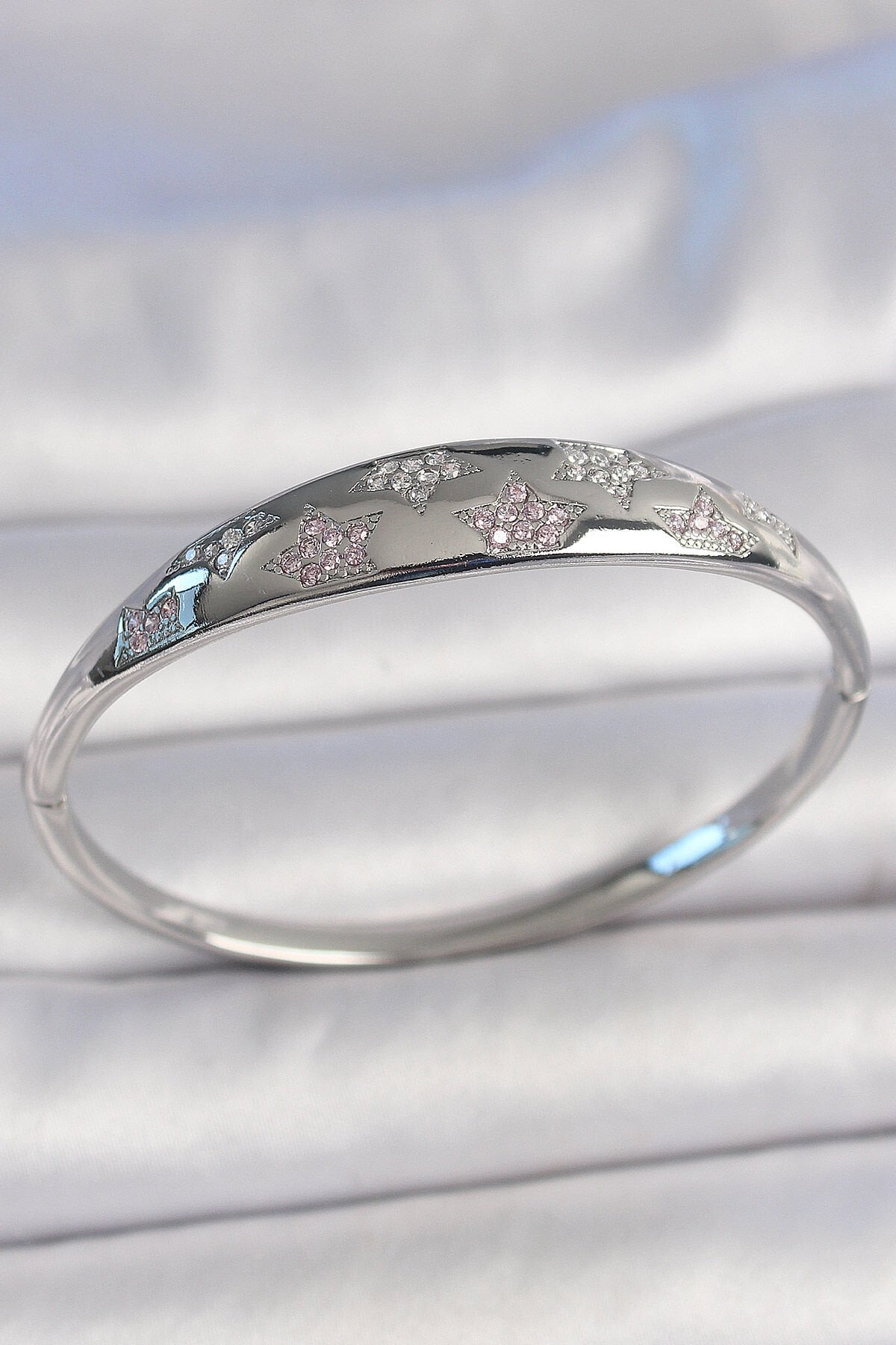 Pirinç Gümüş Renk Zirkon Taşlı Yıldız İşlemeli Kadın Kelepçe