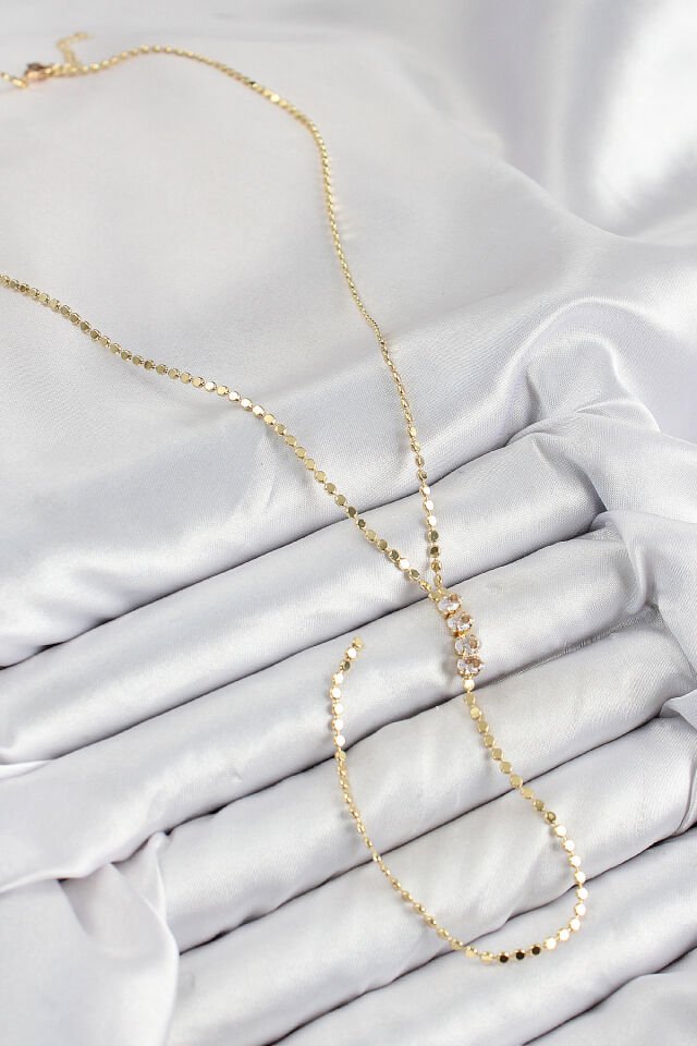 Pirinç Zirkon Taşlı Ezme Zincirli Model Gold Renk Y Kolye