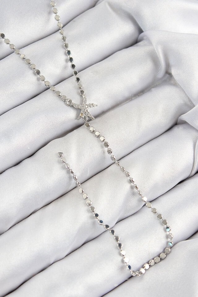 Pirinç Zirkon Taşlı Ezme Zincirli Deniz Yıldızı Model Gümüş Renk Y Kolye