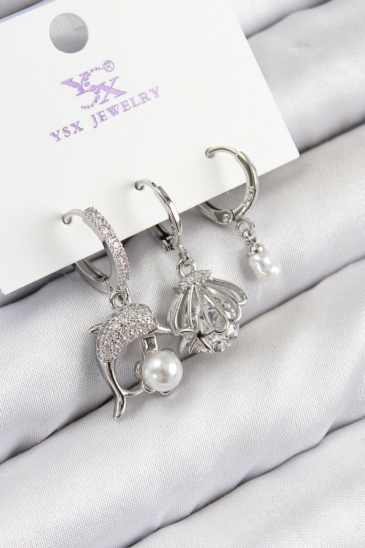 Pirinç Zirkon Taşlı 3'lü Yunus Balığı Ve İstiridye Model Gümüş Renk Kadın Küpe