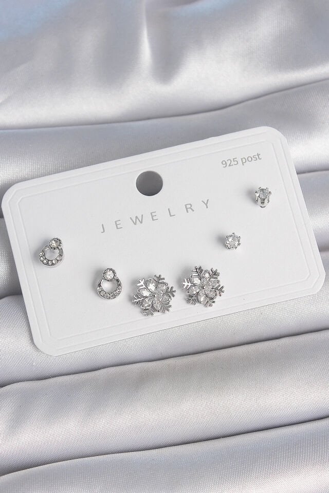 Pirinç Gümüş Renk Zirkon Taşlı Kar Tanesi Model 925 Ayar Gümüş Çivi Kadın Küpe Seti