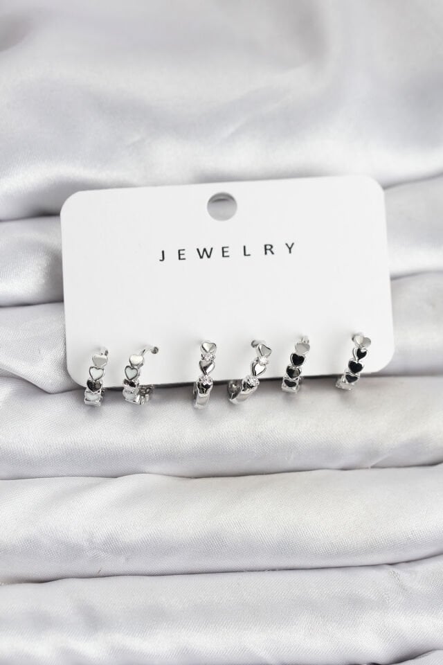 Gümüş Renk Pirinç Minimal Kalp Detaylı Kadın Küpe Seti