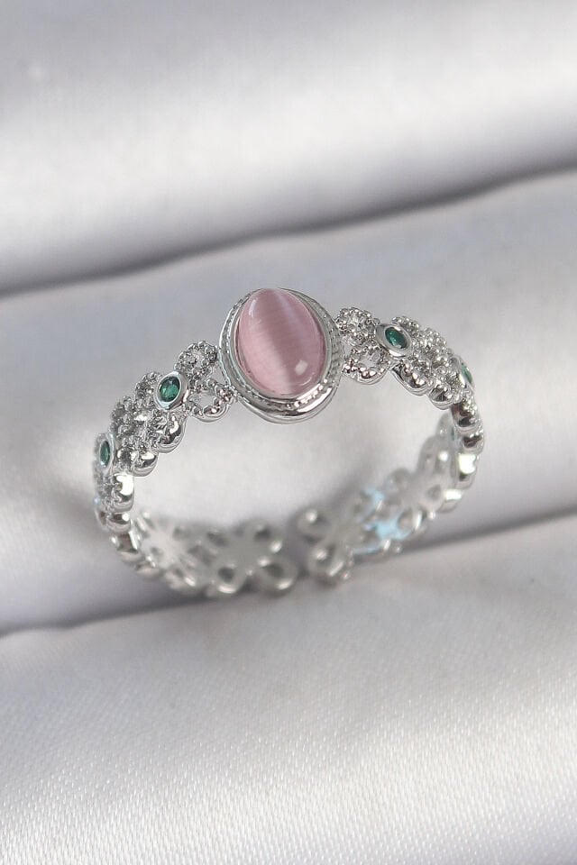 Pirinç Gümüş Renk Zirkon Taş Detaylı Pembe Mineli Damla Model Ayarlanabilir Kadın Yüzük