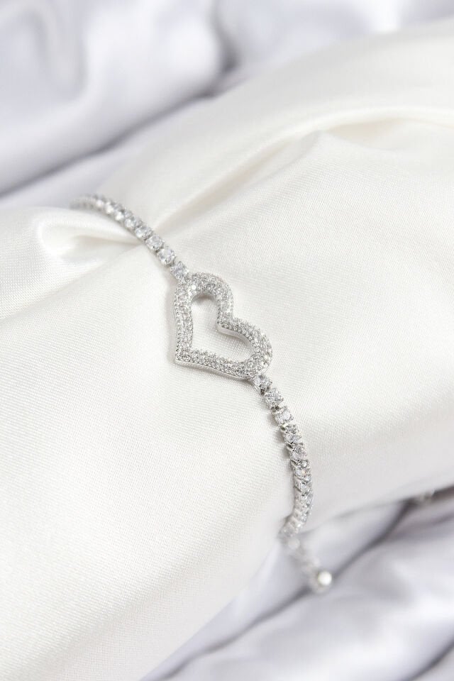 Pirinç Zirkon Taşlı Kalp Model Gümüş Renk Asansörlü Kadın Bileklik