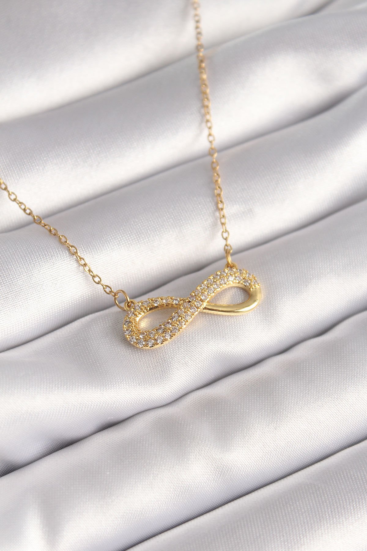 316L Çelik Gold Renk Zincir Zirkon Taşlı Sonsuzluk Model Kadın Kolye