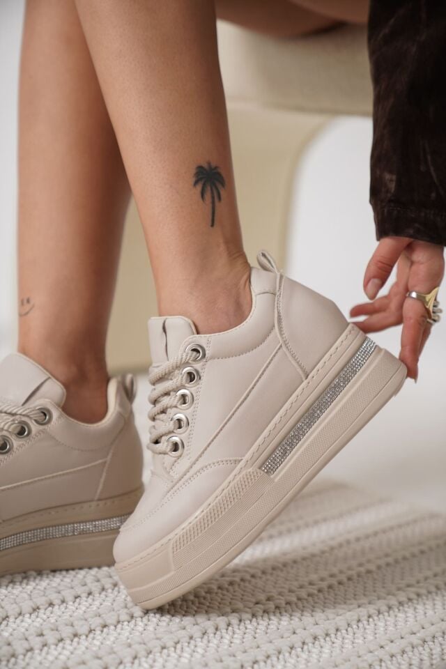 Kadın Bej Gizli Topuklu Sneaker TR04MS01C