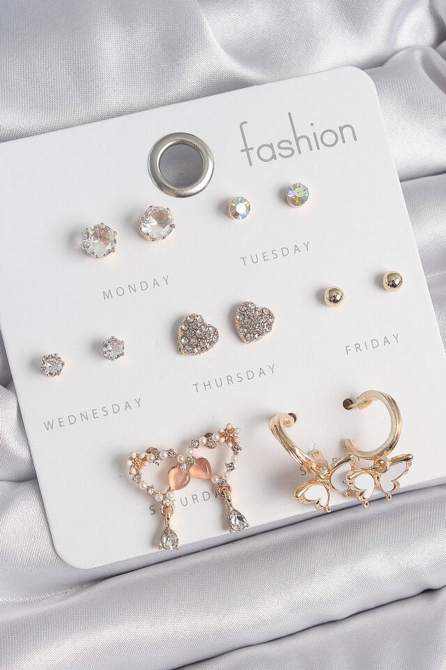 Pirinç Gold Renk Zirkon Taşlı Sallantılı Kalp Figür Kelebek Detay 7 Çift Kadın Küpe Seti